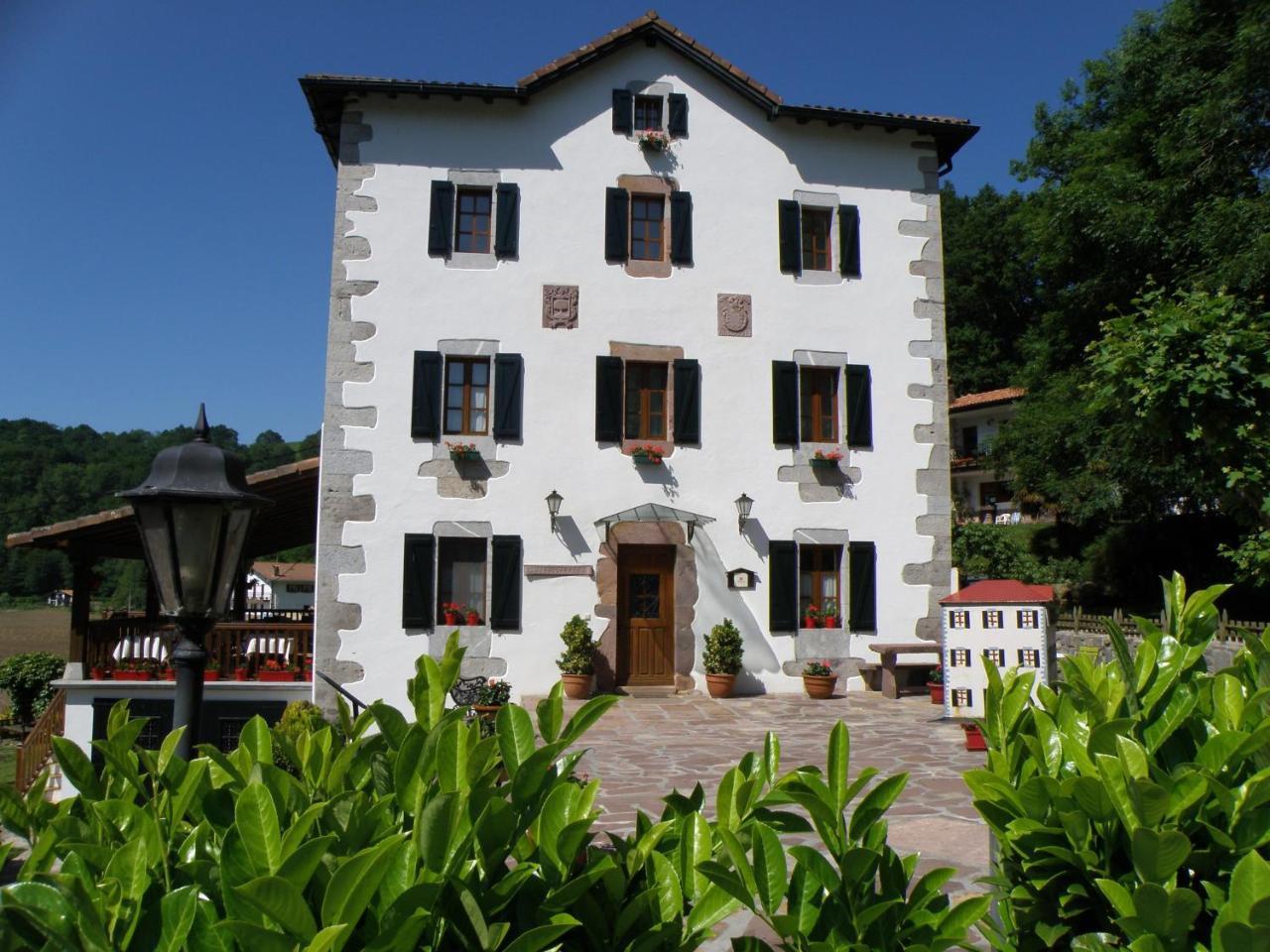 Hotel Rural Irigoienea Urdax Ngoại thất bức ảnh